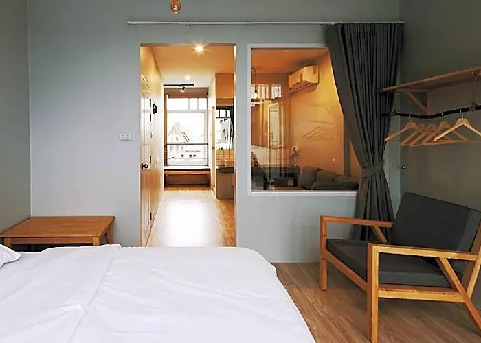 Hostel Ekanake *